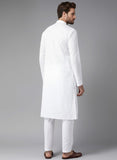 Men White Solid Chikankari Embroidered Mandarin Collar Cotton Kurta (AP31)